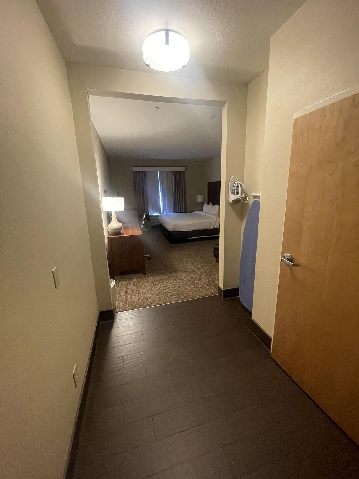Отель Sonesta Essential - Baton Rouge Airport Экстерьер фото