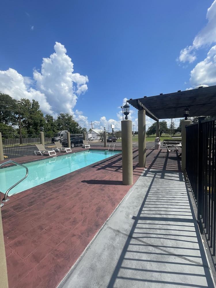 Отель Sonesta Essential - Baton Rouge Airport Экстерьер фото